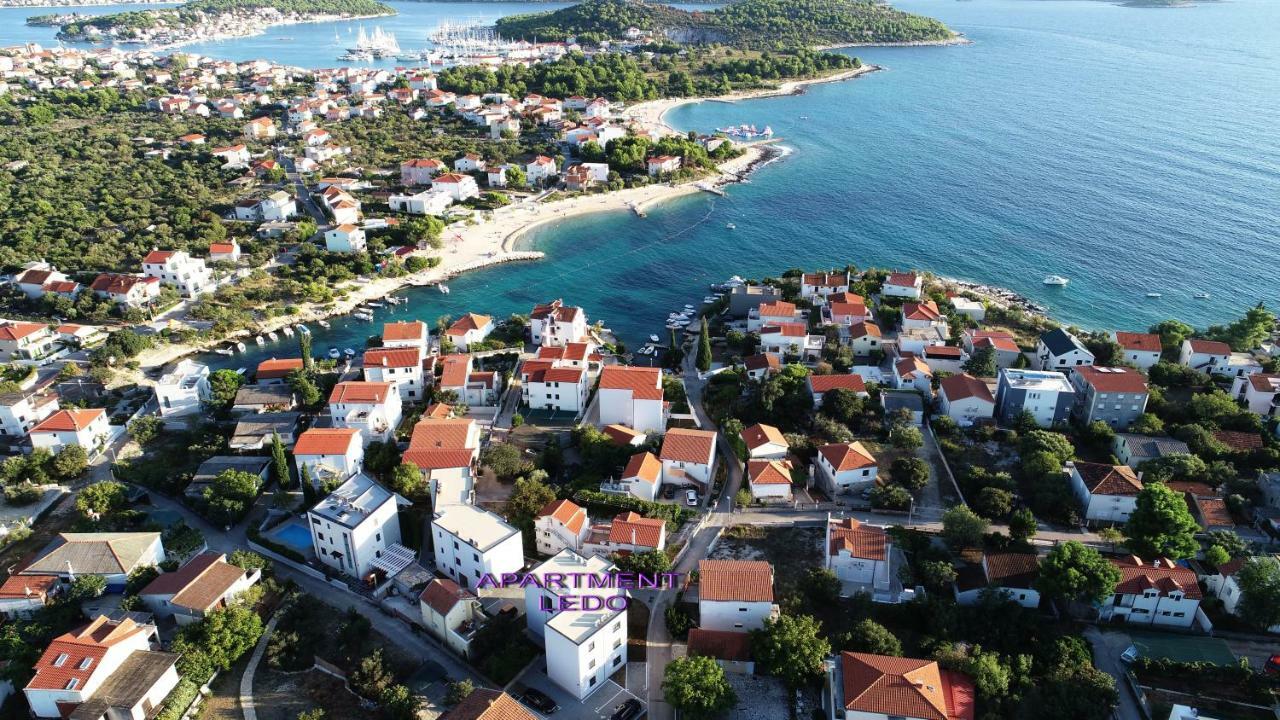 Luxury Apartment Ledo Rogoznica  Bagian luar foto