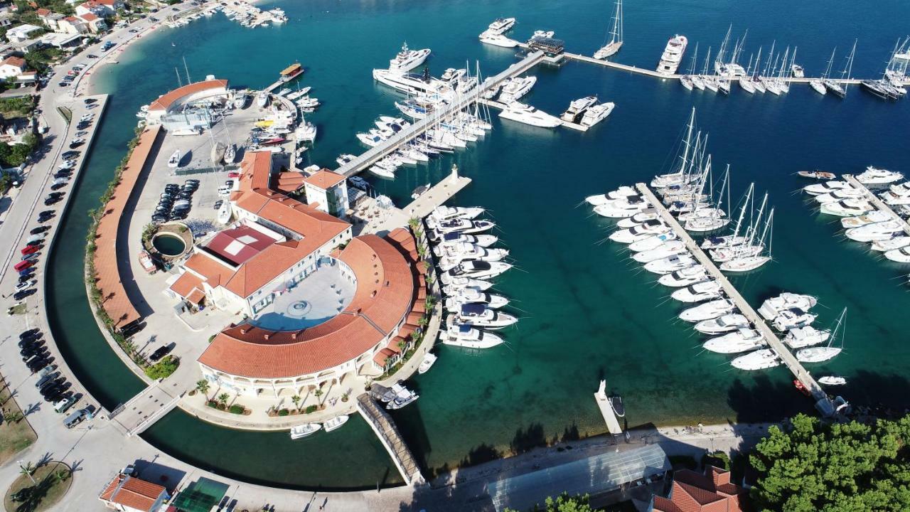 Luxury Apartment Ledo Rogoznica  Bagian luar foto